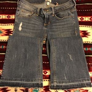 Super cute sneak peek jeans